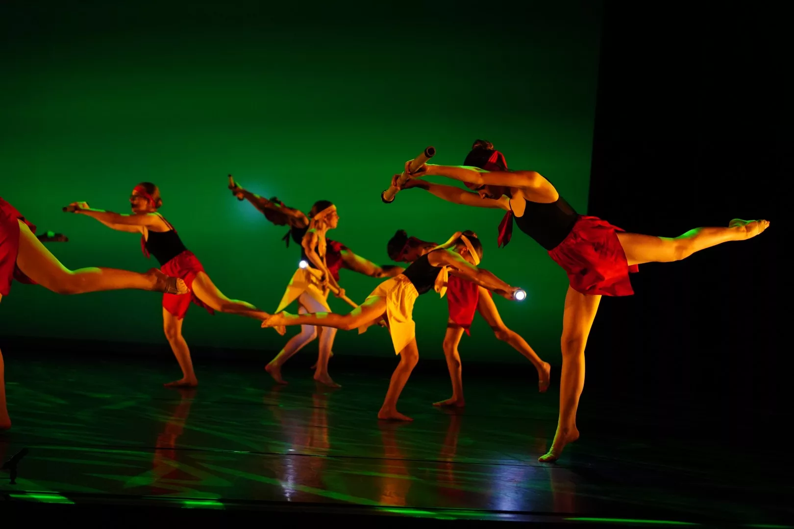Spectacles (1) — vue 5 — tenue de danse cousue main