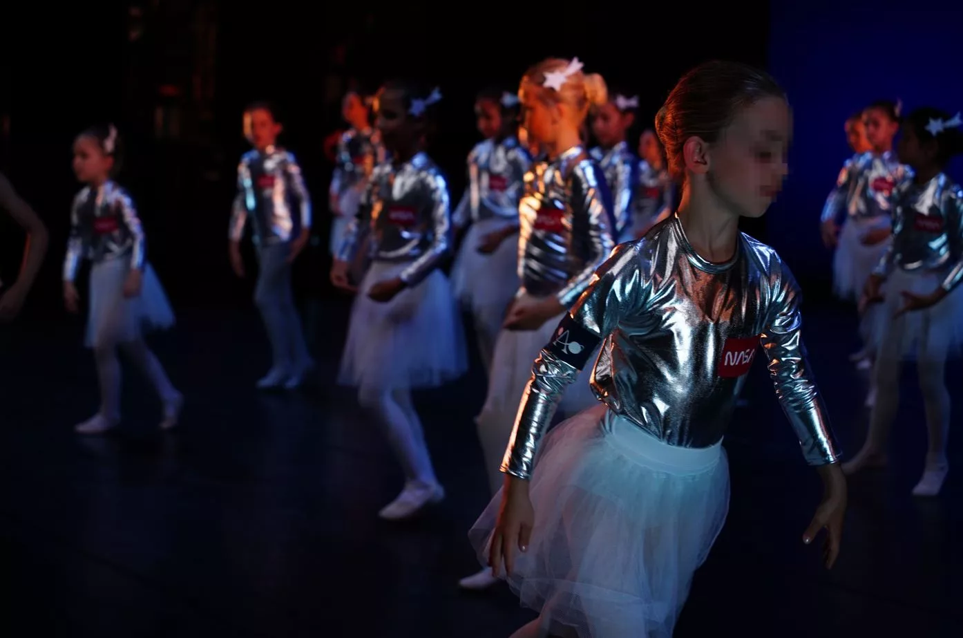 Spectacles (1) — vue 13 — tenue de danse cousue main