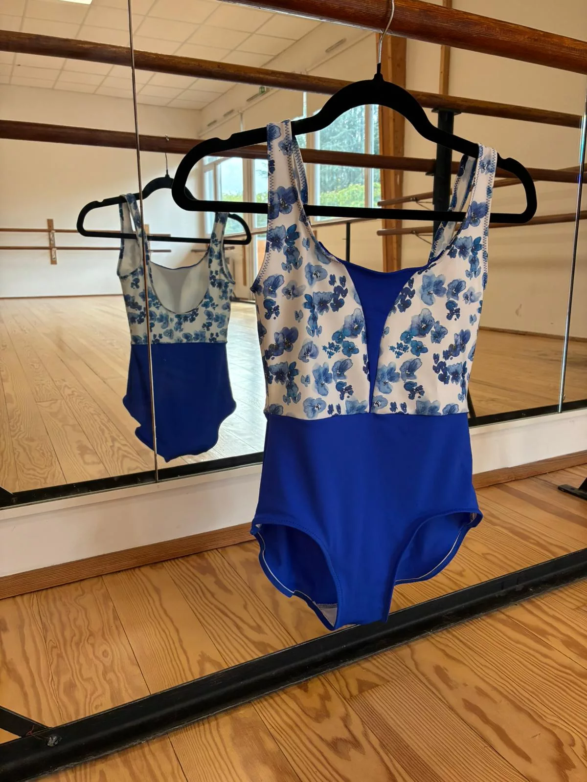 Justaucorps Promesse avec motifs, tenue de danse cousue main par Ode à la danse